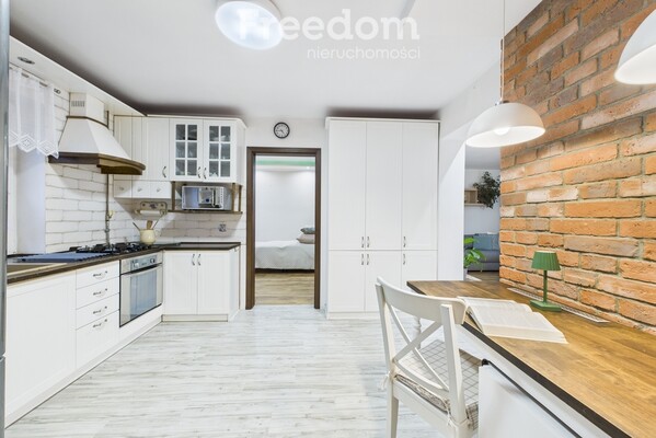 Elbląg FREEDOM NIERUCHOMOŚCISprzedam mieszkanie - Elbląg, Pabianicka. Na sprzedaż 3 pokojowe mieszkanie z