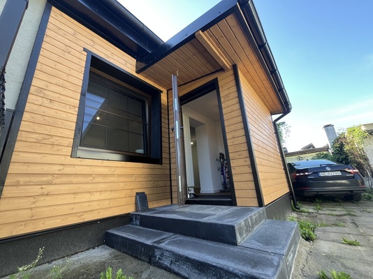 Elbląg Mieszkanie w zabudowie szeregowej&nbsp;37m2 na parterze.Dwa pokoje , łazienka , wiatrołap , garaż ,