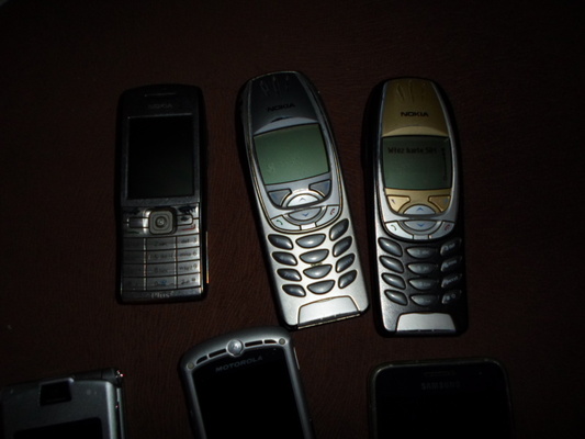 Elbląg NOKIE-klasyki
Nokia 3330 bez simlocka, klasyk, ladowarka cena  100 pln
Nokia 6310 i klasyk zadbany, ładowraka,