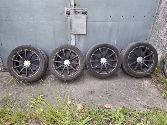 Elbląg Sprzedam aluminiowe felgi 17 o trzech roztawach otworów na śruby