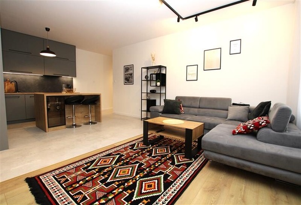 Elbląg NIERUCHOMOŚCI ANNA KRASZEWSKA  Apartament do wynajęcia na Starym Mieście   ul. Bednarska