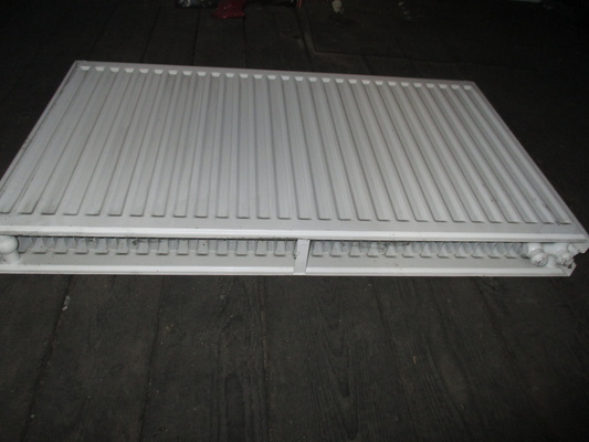 Elbląg SPRZEDAM  1.GRZEJNIK 600 x 600 CV22 nie  był montowany. Podłączenie boczne i dolne 