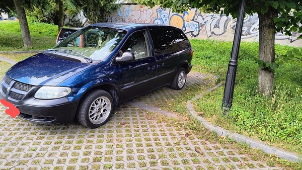 Elbląg Sprzedam doga caravela 3.3 z gazem wszystko sprawne więcej pod nr tel