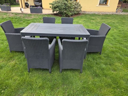 Elbląg Sprzedam stół ogrodowy o wymiarach 160x90cm (wysokość 73cm) oraz 6 foteli firmy AlliBert.
Fotele z