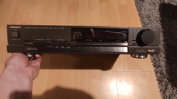 Elbląg Sprzedam tuner Technics ST-G70L w bardzo dobrym stanie wizualnym. Sprzęt w pełni sprawny.
Model: Technics