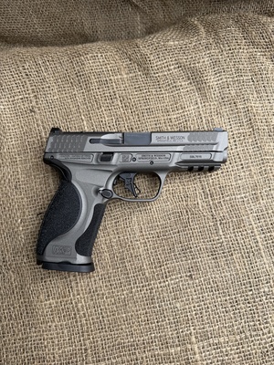 Elbląg Daniel Defence karabinek 14,5”(zdjęcie dla zainteresowanych bo się nie zmieściło) 
S&W Metal compact 5”