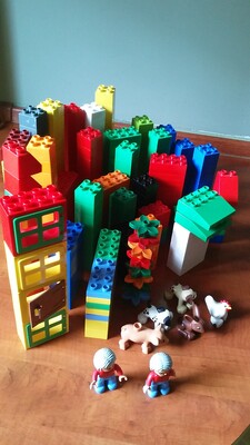 Elbląg Sprzedam klocki LEGO DUPLO
Duże zoo w mieście (5635)  książka - 180 zł
Pociąg Deluxe (10508) książka - 190