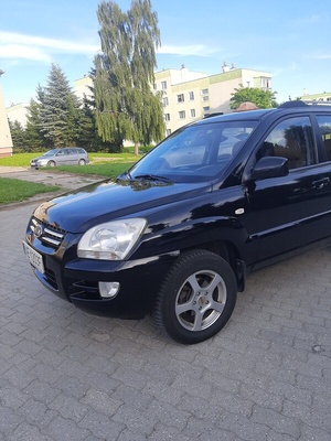 Elbląg Sprzedam kia sportage, sześć poduszek powietrznych, skrzynia szesciobiegowa, skórzana tapicerka, nawigacja,