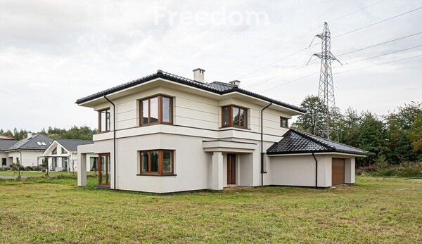 Elbląg FREEDOM NIERUCHOMOŚCISprzedam dom - Elbląg, Tarnopolska. Dom wolnostojący w sercu naturySpokojna,