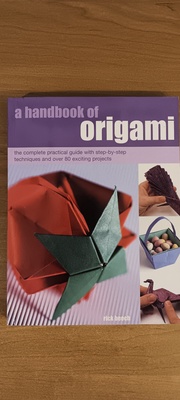 Elbląg Sprzedam książkę w języku angielskim o origami. 
Książka jest w bardzo dobrym stanie. 25 zł. Mogę podrzucić w