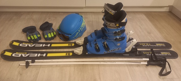 Elbląg GOTOWY ZESTAW STARTOWY DLA MŁODEGO NARCIARZA!
Narty HEAD TEAM ERA 2.0 długość 127 cm cena 200 PLN
Buty