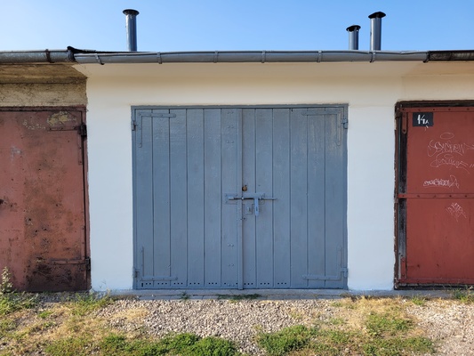 Elbląg Sprzedam garaż murowany – Elbląg, ul. KrakusaNa sprzedaż murowany, piętrowy garaż zlokalizowany w Elblągu