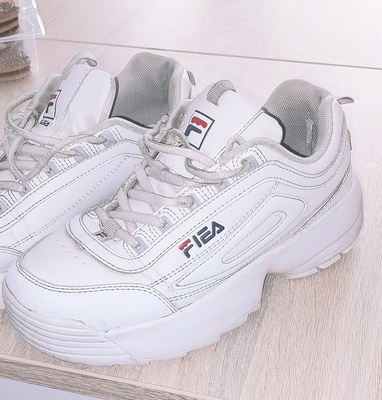 Elbląg Do sprzedania buty sportowe wkladka 23.5 cm numer 36 dla dziewczynki ubrane 4 razy polecam