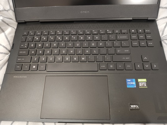 Elbląg Na sprzedaż w pełni sprawny laptop do grania hp omen model 16k0000,zakupiony w 2022 roku, bez gwarancji