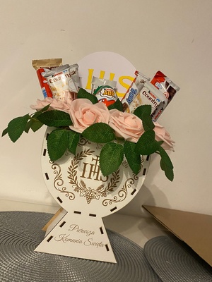 Elbląg 🌸✨ Flower box / słodki bukiet na Komunię ✨🌸
Ręcznie wykonana dekoracja z