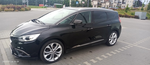 Elbląg Sprzedam Renault Grand Scenic IV z 2018 z silnikiem  1.5 dCi. 
Auto w moim posiadaniu ponad 4 lata. 
Z