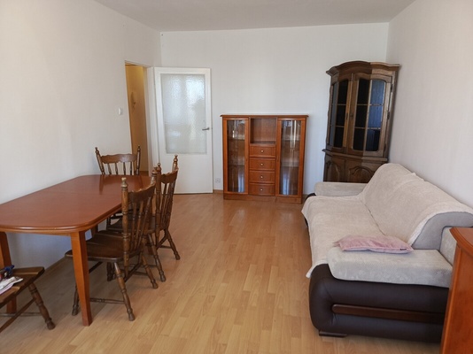 Elbląg Wynajmę mieszkanie jedno pokojowe (kawalerka 33 m) kuchnia, łazienka, przedpokój, media z miasta, mieszkanie na