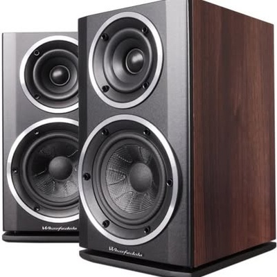 Elbląg Sprzedam kolumny podstawkowe szanowanej firmy Wharfedale Diamond 225 na ebay powyżej 600 funtów.Wspaniałe