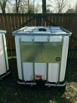 Elbląg Sprzedam Mauser 1000L po spożywce, jeden raz użyty, na plastikowej palecie, idealny na działkę do deszczówki.