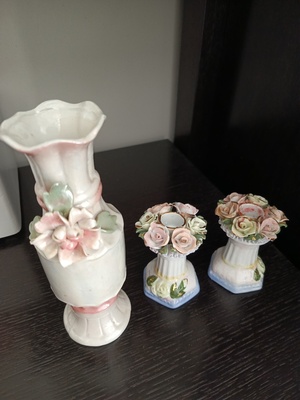 Elbląg Znalezione w starej komodzie. Kiczowate, ale swój urok mają.