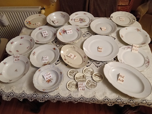 Elbląg Sprzedam starą porcelanę jak na zdjęciach. Ceny patrz fotki. Cena z ogłoszenia nie jest ceną sprzedaży.