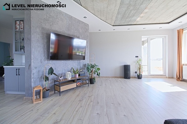 Elbląg LEVEL NIERUCHOMOŚCI Duży dom pod Elblągiem Krzewsk NIERUCHOMOŚCI NA POZIOMIE