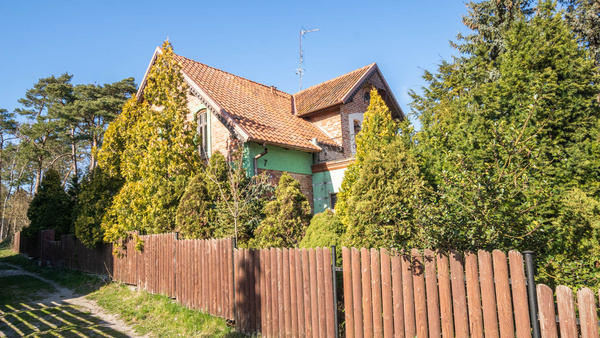 Elbląg * * * ABC NIERUCHOMOŚCI * * *DOM WOLNO STOJĄCY Z POTENCJAŁEM&nbsp;!!! &nbsp; pow. mieszkalna 117 m2,&nbsp;na