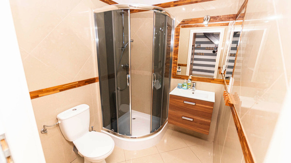 Elbląg * * * ABC NIERUCHOMOŚCI * * *NOWA NIŻSZA CENA!! APARTAMENT W KRYNICY MORSKIEJ !!4 pokoje&nbsp;o pow.