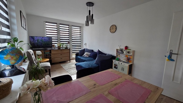 Elbląg SZULC & SZULC&nbsp; BIURO NIERUCHOMOŚCI&nbsp; NA SPRZEDAŻ&nbsp; Przestronne 3-pokojowe mieszkanie z