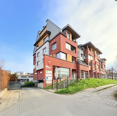 Elbląg Na sprzedaż: przytulne mieszkanie w cichym, kameralnym miejscu Parametry mieszkania: * powierzchnia 59.6 * 3