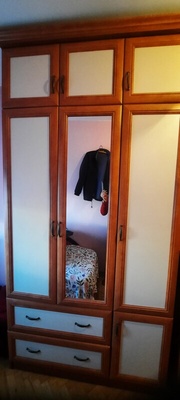 Elbląg Oddam wyposażenie mieszkania w bardzo dobrym stanie ! (za dwie paczki kawy Jacobs i ptasie mleczko):
- szafa