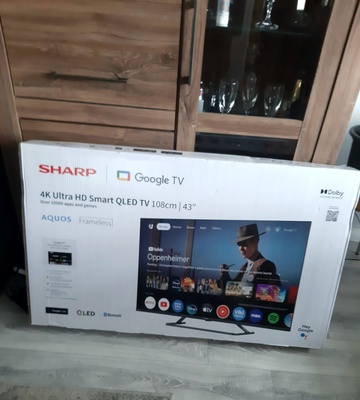 Elbląg SPRZEDAM SMART TV SHARP 43HP6765E. 
GWARANCJA 24 MIESIACE. 
RAZ WŁĄCZONY ABY SPRAWDZIĆ CZY DZIAŁA. 
KOMLET Z