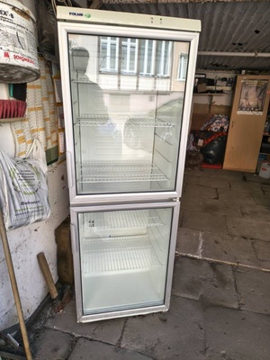 Elbląg Sprzedam witrynę chłodniczą, dwudrzwiową, pojemność 350 litrów