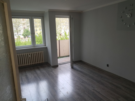 Elbląg Sprzedam mieszkanie 42m2.Dwa pokoje łazienka kuchnia balkon oraz piwnica. Mieszkanie znajduje się na ul płk