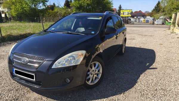 Elbląg Sprzedam Kie Ceed z 2007 r. z silnikiem 1.6 Crdi o mocy 115 KM. 