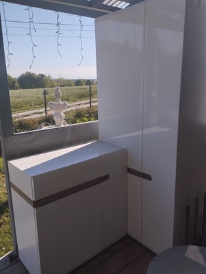 Elbląg sprzedam komodę szerokość 85cm wysokość 86cm głębokość 41cm i szafę szerokość  86cm wysokość 194cm głębokość