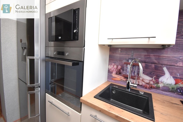 Elbląg GALERIA NIERUCHOMOŚCIZ pasji i miłości do nieruchomościNa sprzedaż:&nbsp; 3 pokoje z balkonem, świetny układ i