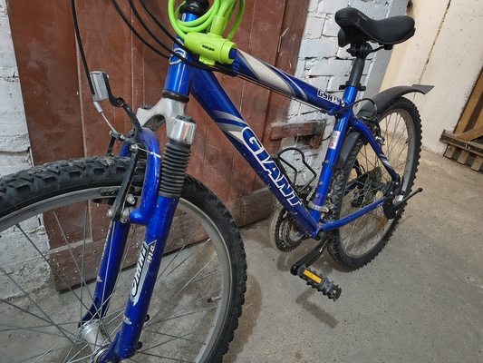 Elbląg Do sprzedania rower górski marki Giant model GSR FS na kołach 26, rozmiar ramy S. Rower jest wyposażony w