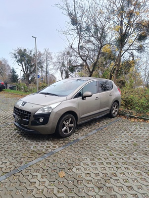 Elbląg Sprzedam Peugeot 3008 rok produkcji 2011,benzyna, silnik 1,6 moc 156,przebieg 124 207.Auto z zapalającą się