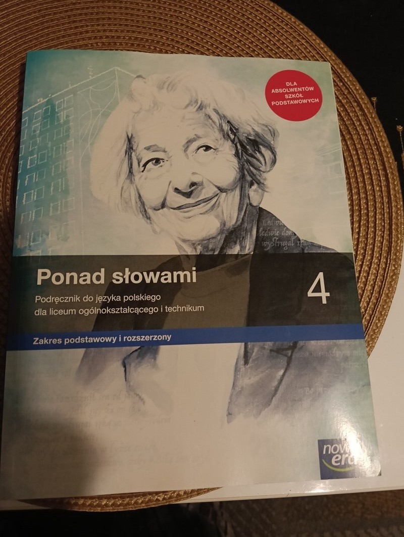 Elbląg Sprzedam podręczniki dla klasy 2.3 i 4 liceum i technikum, klasa 4 matematyka i jeż, pół po 25,reszta po 15zl