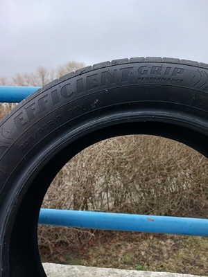 Elbląg Sprzedam opony letnie (4) - noweSprzedam opony letnie (4 szt. ) nowe, marki GOODYEAR EFFICIENTGRIP PERFORMANCE
