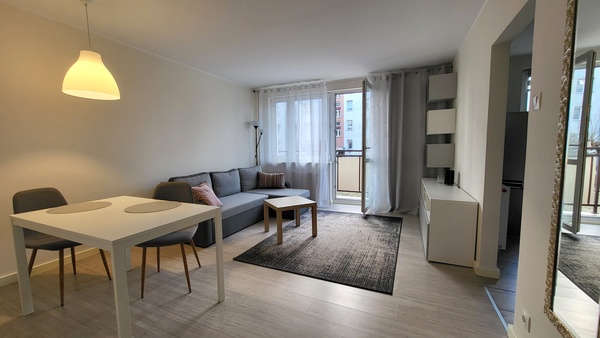 Elbląg KWADRAT NIERUCHOMOŚCImieszkanie 1 pokojowe - 31,4 m2parterbalkonumeblowane i wyposażonegotowe do