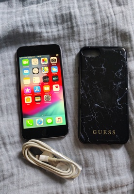 Elbląg Sprzedam Apple iPhone 6 64GB
Telefon bez simlocka, sprawny, bardzo ładny stan 
W zestawie z etui oraz kabelkiem