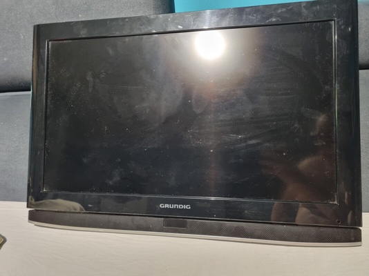 Elbląg Sprzedam telewizor grundig 26 cali, telewizor dziala, brak nóżki, kabel zasilający i kabel hdmi gratis, jedynie