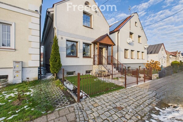 Elbląg FREEDOM NIERUCHOMOŚCISprzedam dom - Tolkmicko, Szkolna. Przedstawiam dom wolnostojący z 2006 roku,