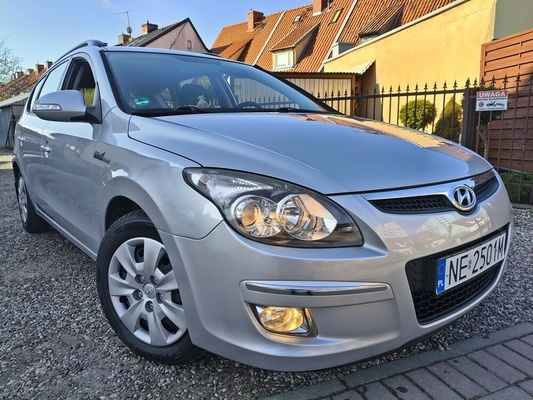 Elbląg HYUNDAI I30 KOMBISILNIK : 1.6 126KM Benzyna!Bogata wersja wyposażenia!