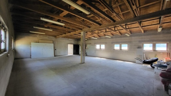 Elbląg AS&nbsp; NIERUCHOMOŚCI POLECADZIAŁKA BUDOWLANA Z HALĄ&nbsp; NA&nbsp; UTWARDZONYM&nbsp; TERENIE