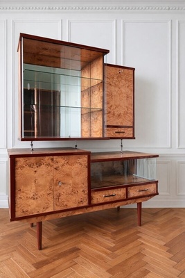 Elbląg Serwantka artdeco lata 70.Drewno egzotyczne. Unikalny projekt i wybarwienie. Dolny element szer. 114 wys.