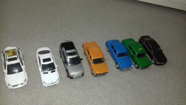 Elbląg Sprzedam 7 większych aut, typu resorak. Proszę o sms.