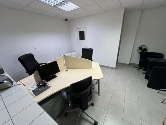 Elbląg 🏢 Wynajmę powierzchnię biurową – umeblowaną i wyposażoną! 🗝️